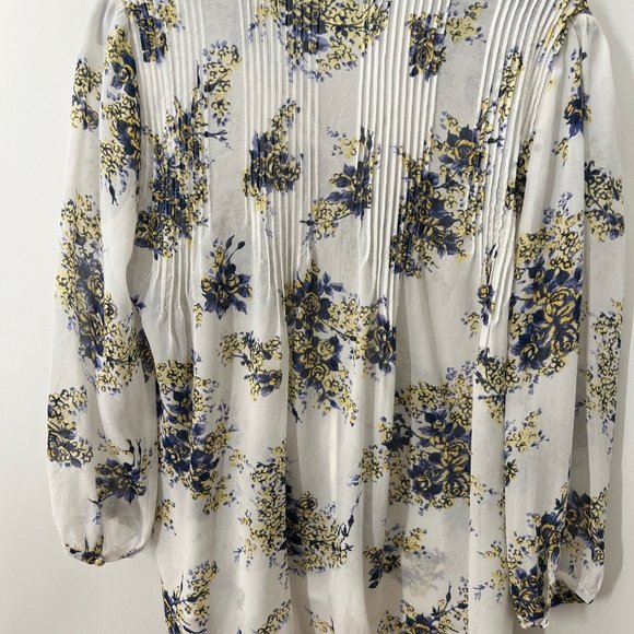 This soft silky blouse by Joie drapes beautifully and is a joy to wear - Picture 2 of 8